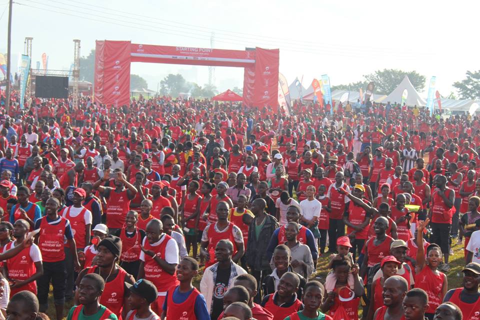 It was a sea of red during the run this Sunday morning.