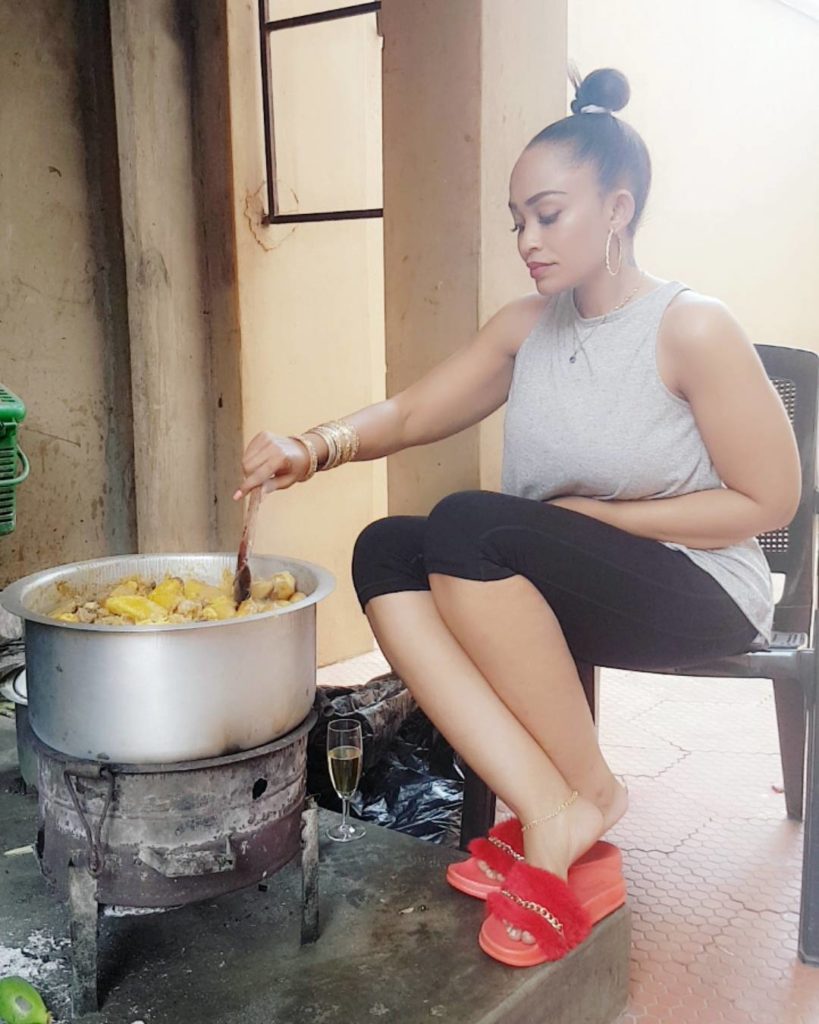 I am a dot com woman who knows how to cook Zari shows off katogo