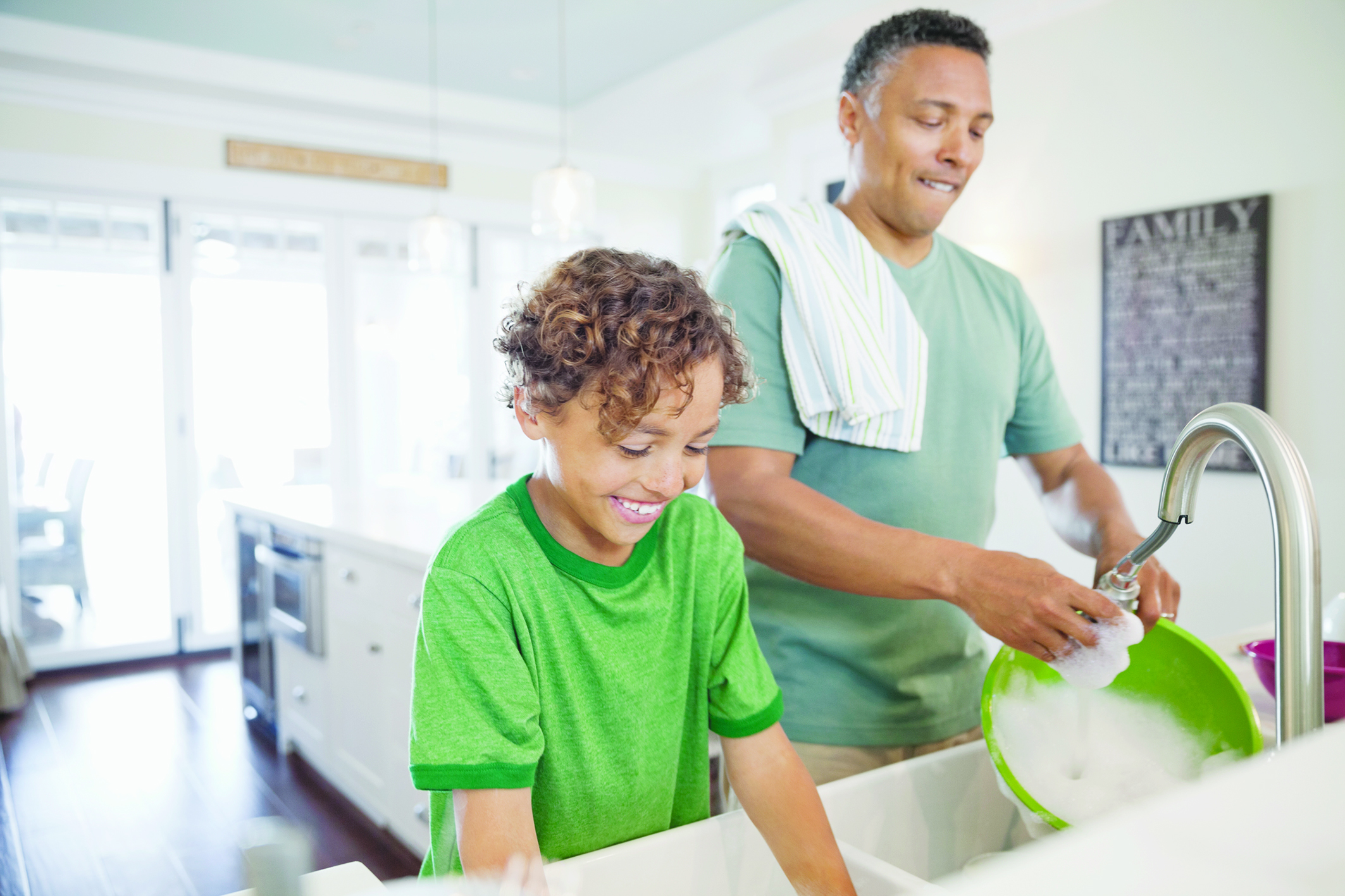 Уборка с детьми мытье посуды