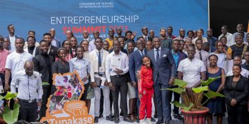 Distinguished attendees at the Young Entrepreneurship Summit.
